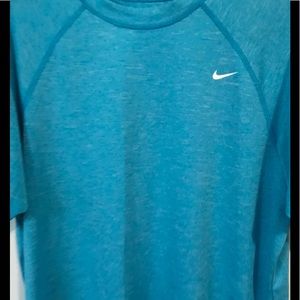 Men’s Nike shirt